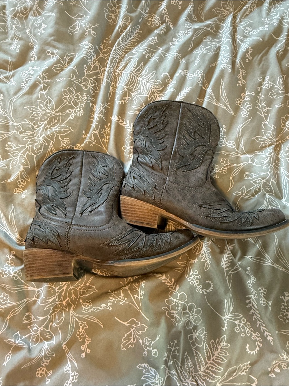 Women’s Roper Western Ankle Boots